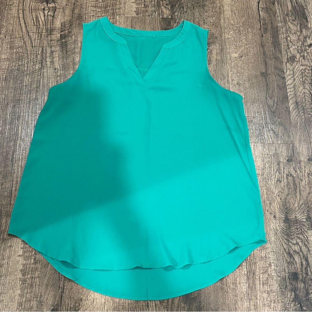 Maurice’s Green Sheer Women's Top